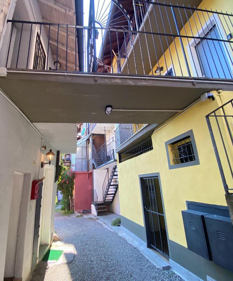 Ferienwohnung Nicolaus Sesto Calende Exterior foto